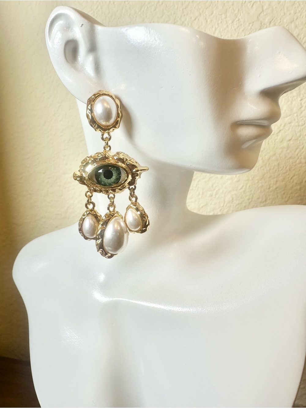18k Gold-Plated Green Eye Drop Pearl Dangle Earring